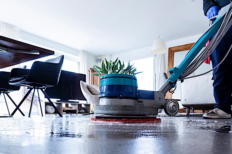 Professional apartment cleaning in Switzerland before handover